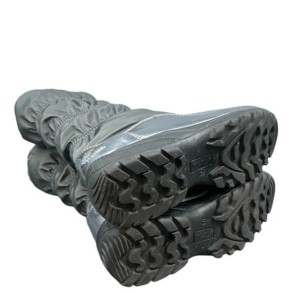 Totes Rogan Winter Boot 7W Gray Shiny Faux Fur Y2K School Snow Puffy Streetwear - Picture 8 of 15